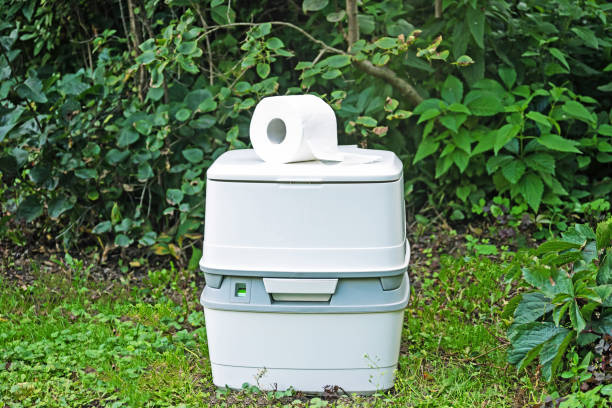 Best Porta potty rental near me  in Oak Park, IL